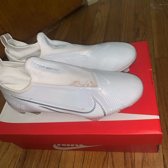 COPY - Nike Vapor Edge Pro 360 White Chrome In a size 9 - Picture 4 of 6